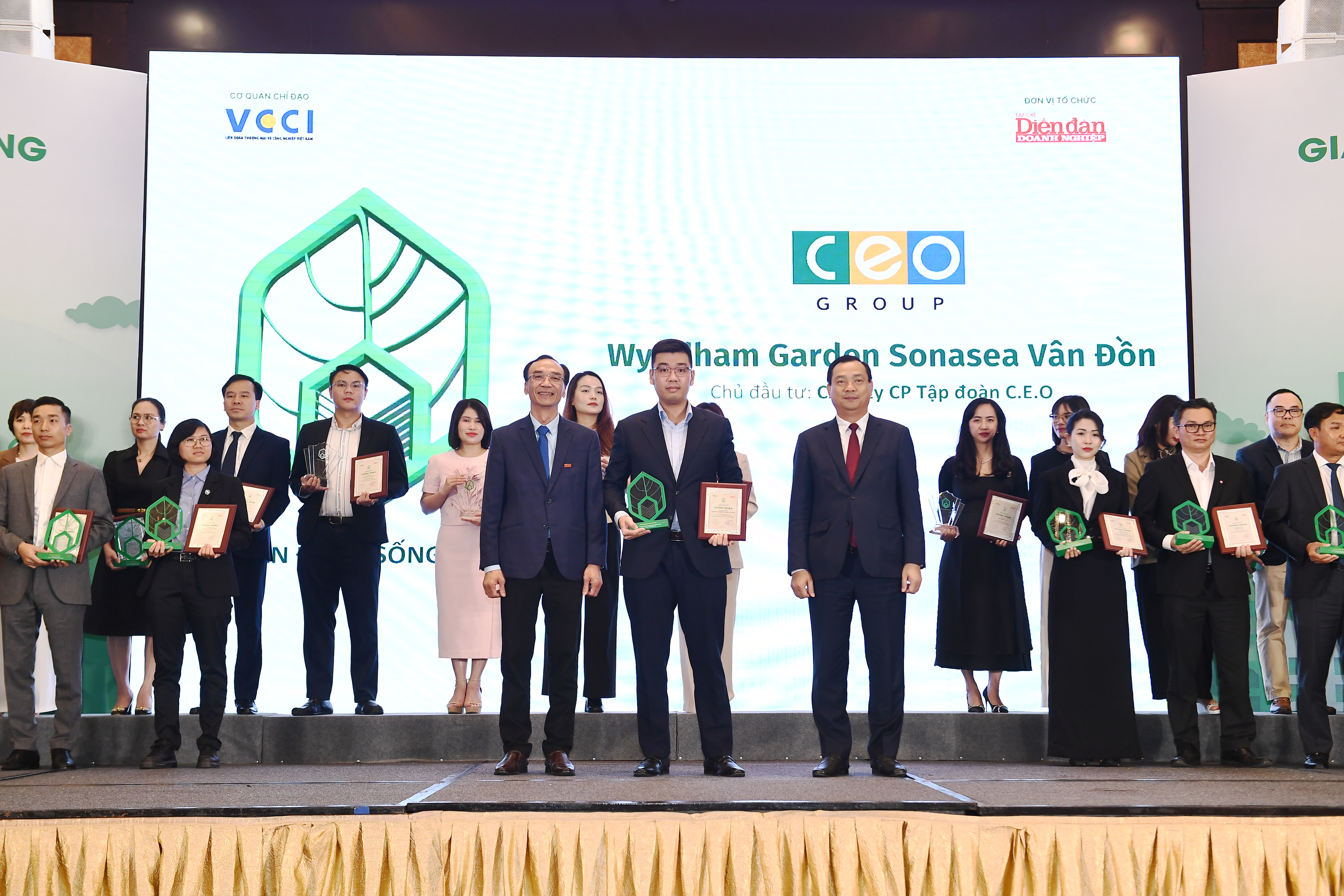 Wyndham Garden Sonasea Vân Đồn đạt giải thưởng “Khu nghỉ dưỡng được yêu thích nhất 2024” - Tập đoàn CEO