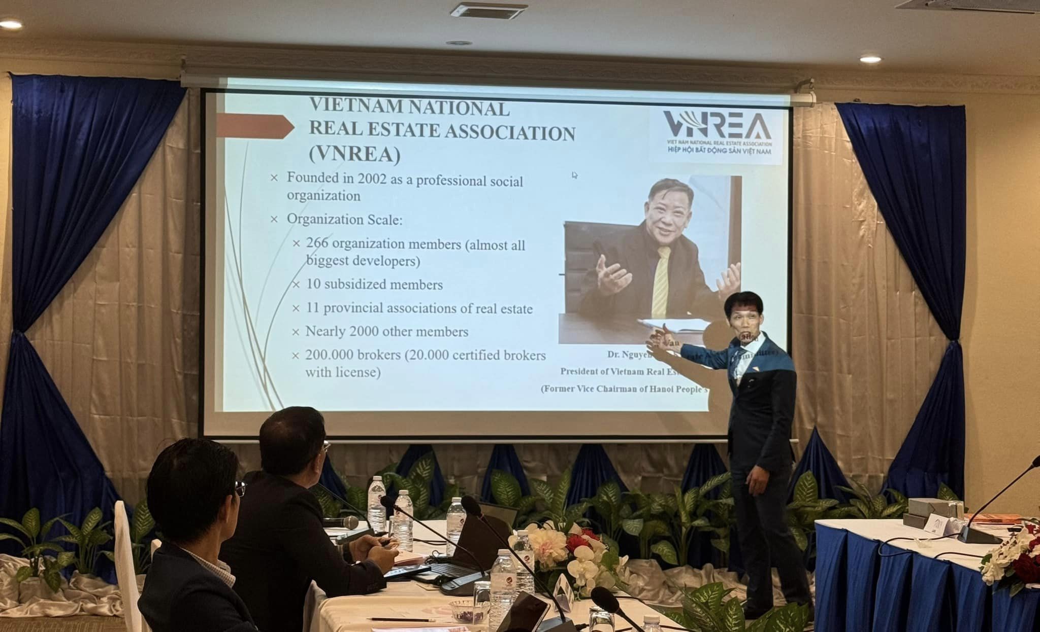 TS.LS Đoàn Văn Bình tham dự cuộc họp Hội đồng Chủ tịch Liên minh mạng lưới BĐS ASEAN lần thứ 12 tại Lào