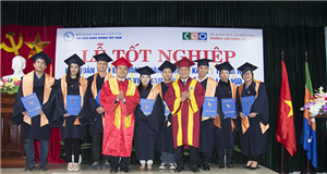 TRƯỜNG CAO ĐẲNG ĐẠI VIỆT VÀ HỌC VIỆN HÀNG KHÔNG VIỆT NAM   TỔ CHỨC LỄ TỐT NGHIỆP LỚP QTKD HÀNG KHÔNG KHÓA I NĂM 2015