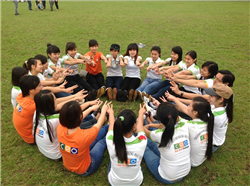 Hoạt động Teambuilding “Vượt qua thử thách bằng tinh thần đồng đội” của sinh viên Trường cao đẳng Đại Việt