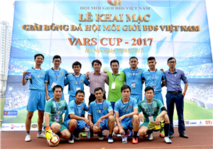 Trận đấu khai mạc Vars Cup 2017: CEO Group vs Phú Quý Land 2-2
