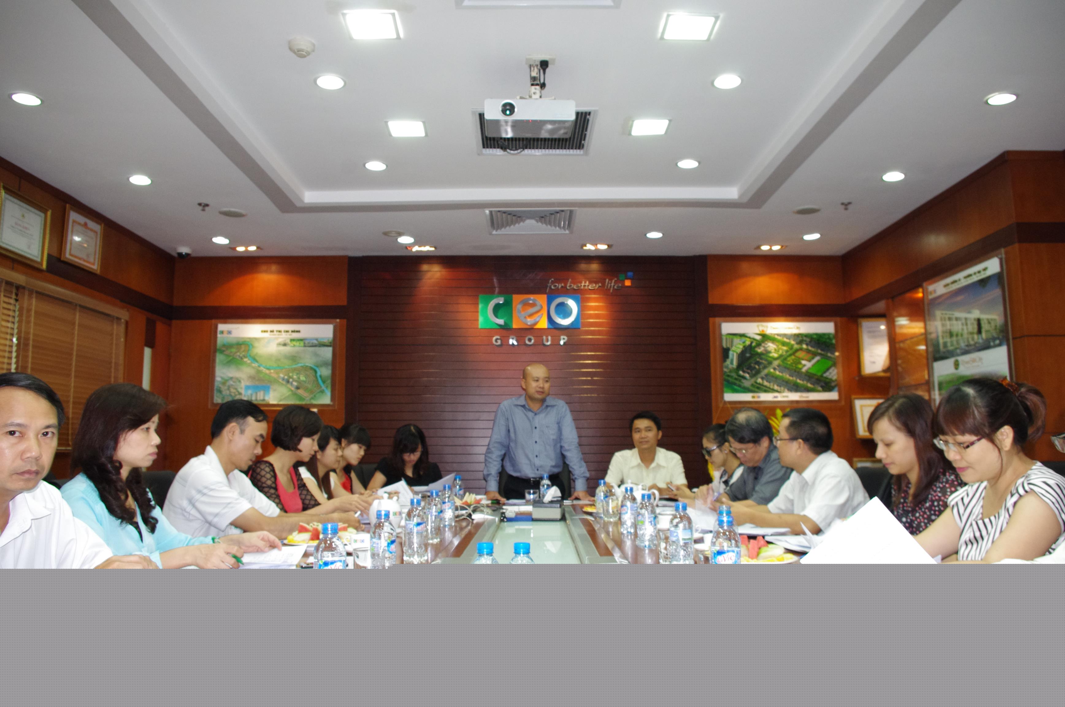 Sơ kết công tác thi đua 06 tháng đầu năm 2013 Cụm Thi đua Doanh nghiệp Thăng Long