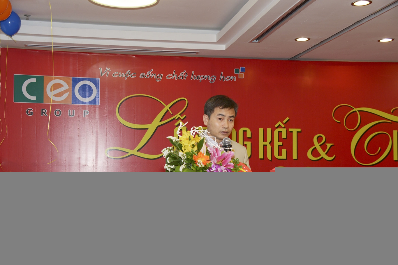 CEO Group jubilantly organized “Closing ceremony and Year-end party 2014”