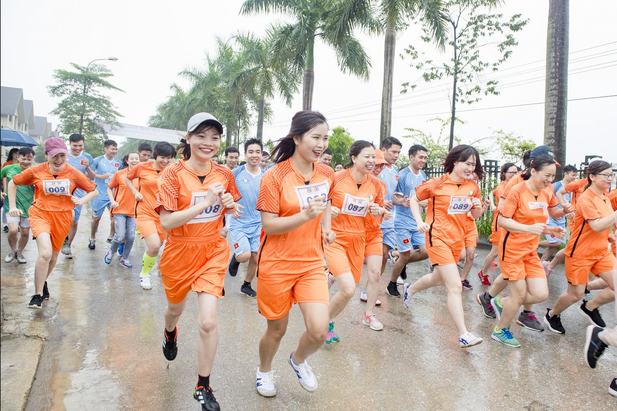 Ngày hội thể thao chào mừng 17 năm thành lập Tập đoàn CEO