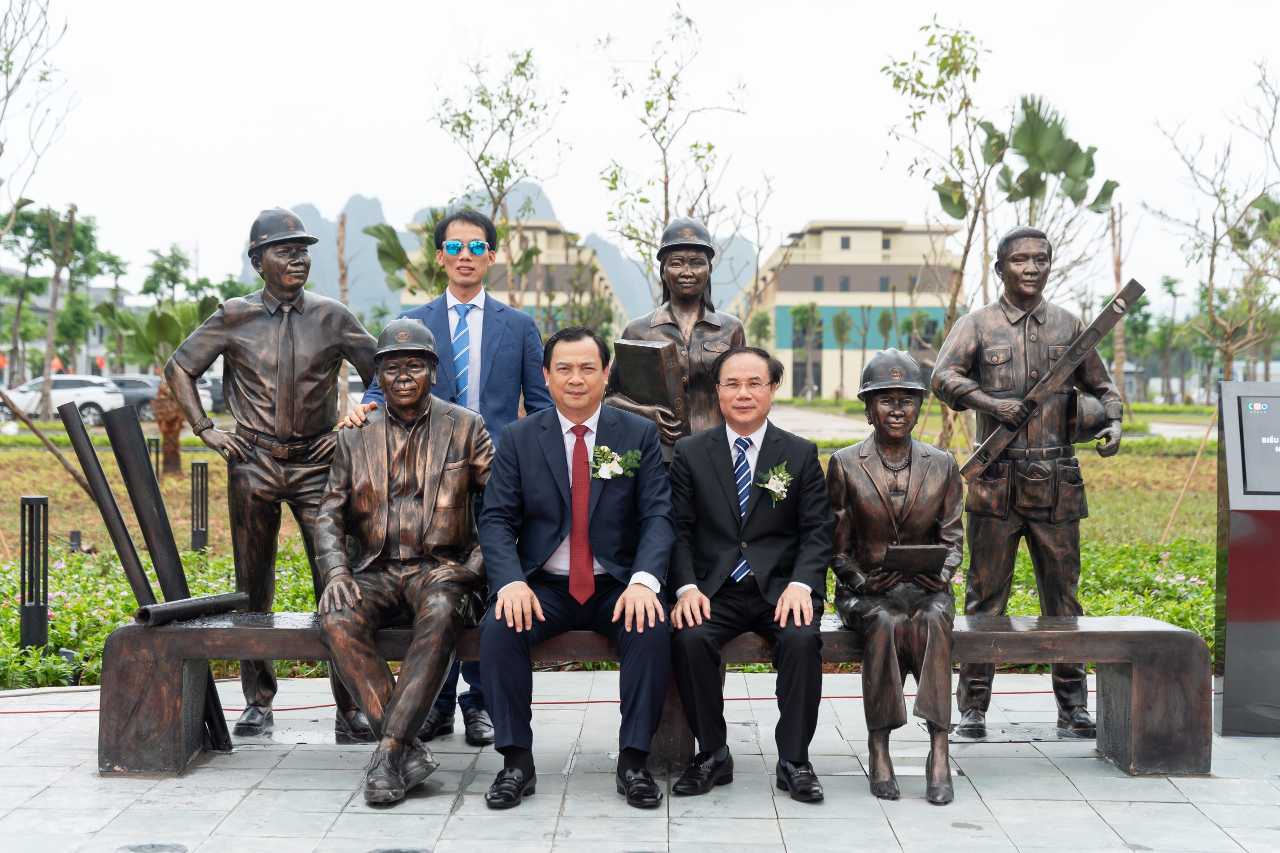 CEO Group – Doanh nghiệp đầu tiên dựng tượng tôn vinh Người Xây dựng