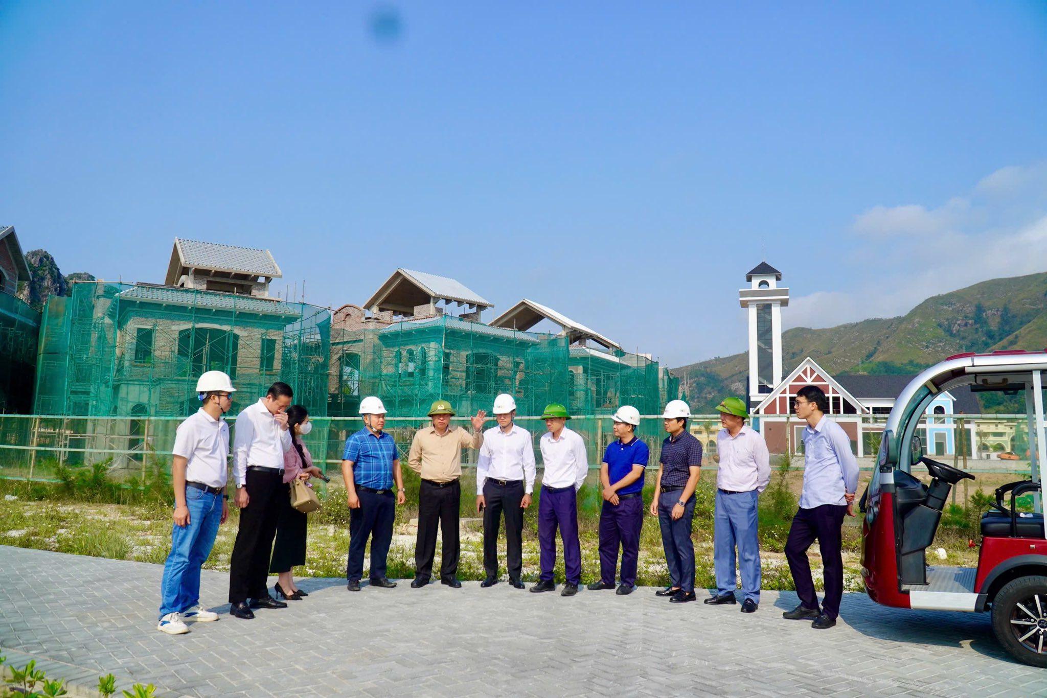 CEO Vân Đồn đón đoàn công tác UBND Đặc khu, đồng hành kiến tạo điểm đến du lịch trải nghiệm hấp dẫn