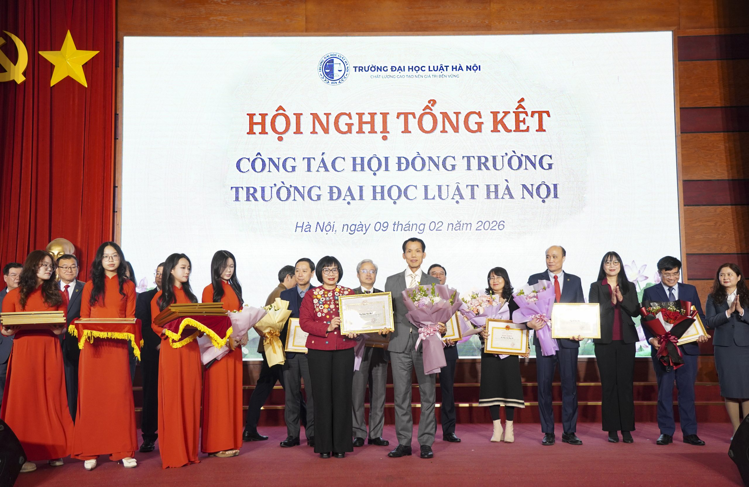 TS. LS. Đoàn Văn Bình vinh dự nhận Bằng khen của Bộ Tư pháp, trở thành thành viên Hội đồng Khoa học Trường Đại học Luật Hà Nội nhiệm kỳ 2025–2030