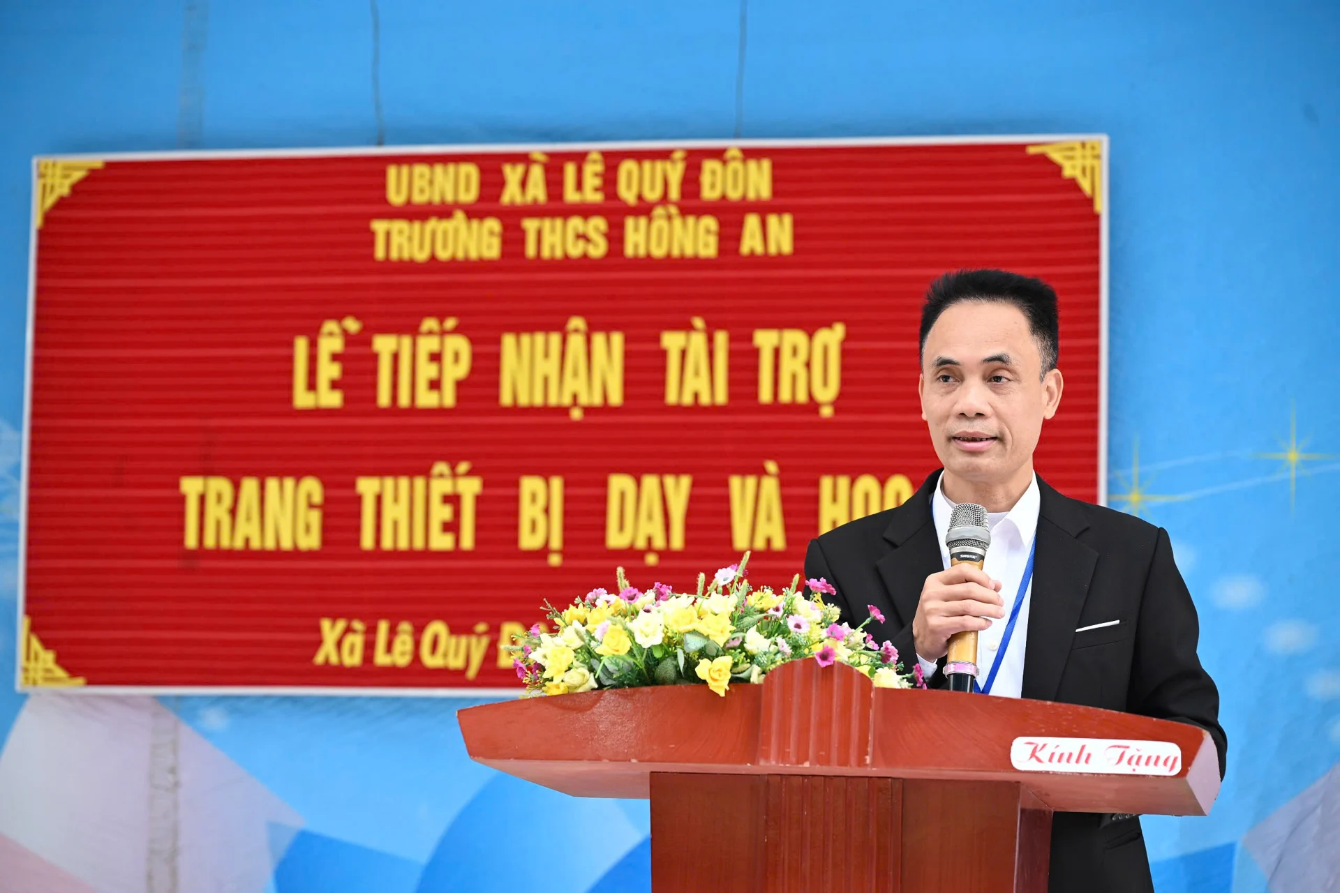 Tai Tro Trang Thiet Bi Day Va Hoc19 2148