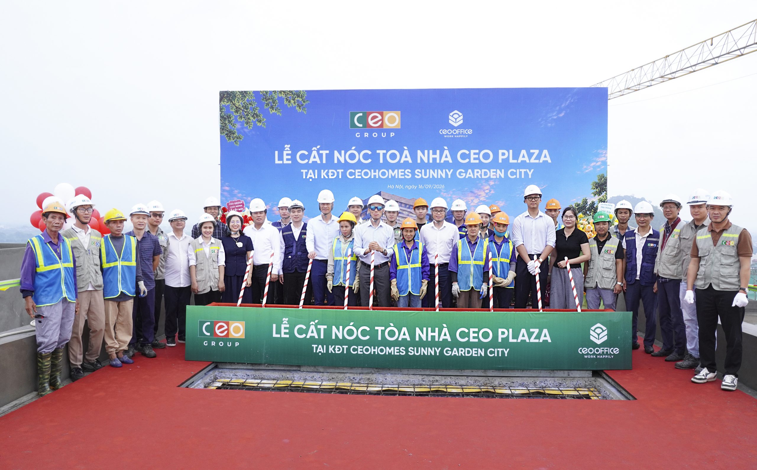 TẬP ĐOÀN CEO CẤT NÓC CEO PLAZA TẠI SUNNY GARDEN CITY