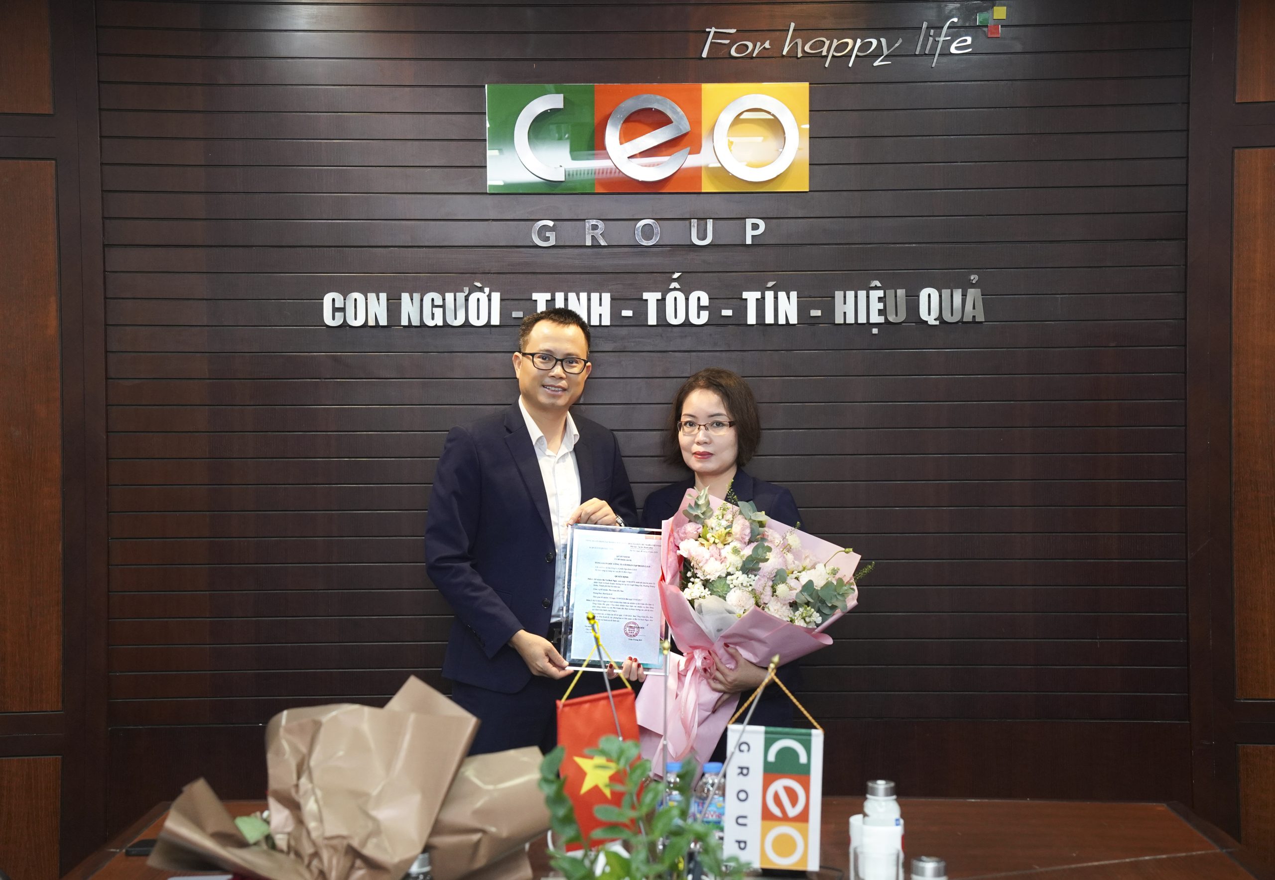 Bà Vũ Bích Ngọc